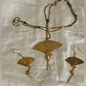 Elegant Gold Fan Pendant Necklace + earrings set